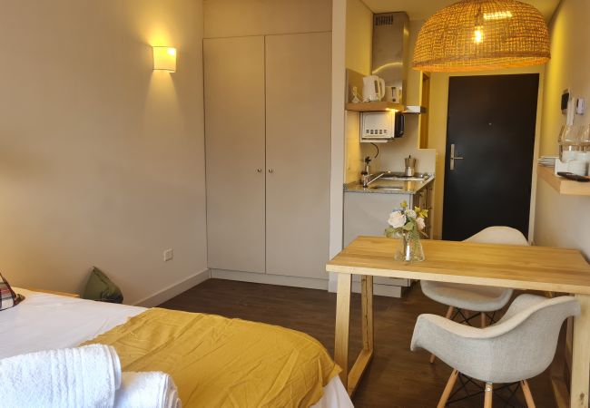 Estudio en San Carlos de Bariloche - BELLEVUE departamento en pleno centro Estudio en San Carlos de Bariloche - BELLEVUE departamento en pleno centro