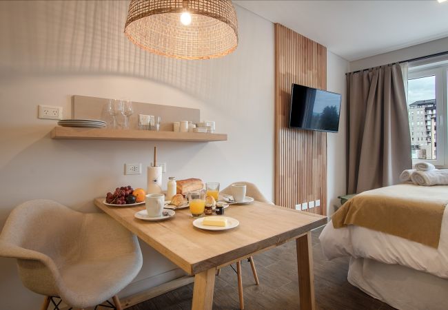 Estudio en San Carlos de Bariloche - BELLEVUE departamento en pleno centro Estudio en San Carlos de Bariloche - BELLEVUE departamento en pleno centro