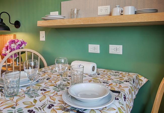 Estudio en San Carlos de Bariloche - LLANTEN departamento con vista al Lago y estaciona Estudio en San Carlos de Bariloche - LLANTEN departamento con vista al Lago y estaciona