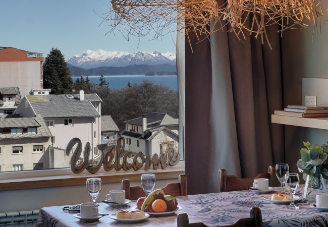 Apartamento en San Carlos de Bariloche - MONTAÑA departamento con vista al lago
