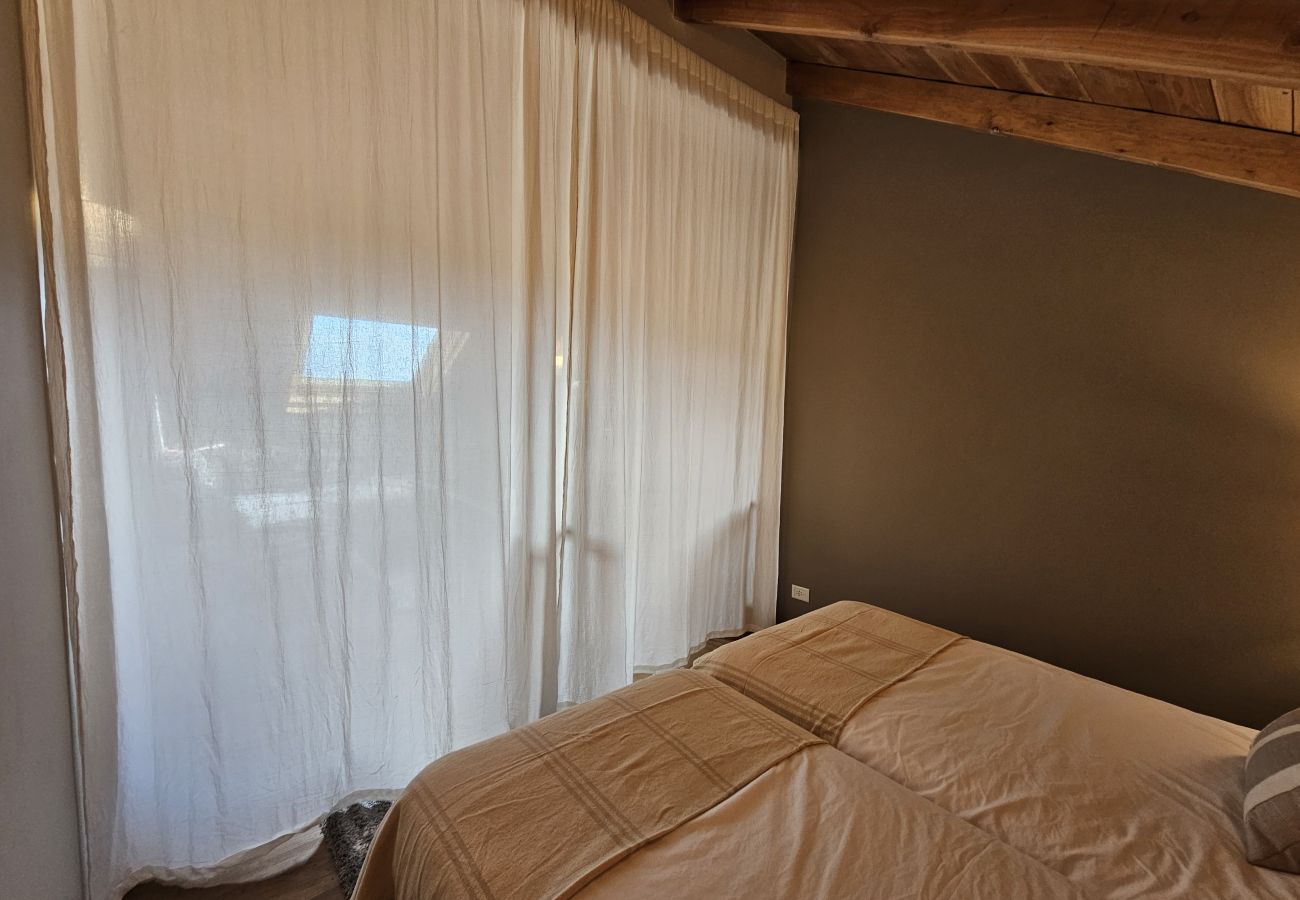 Apartamento en San Carlos de Bariloche - MONTAÑA departamento con vista al lago
