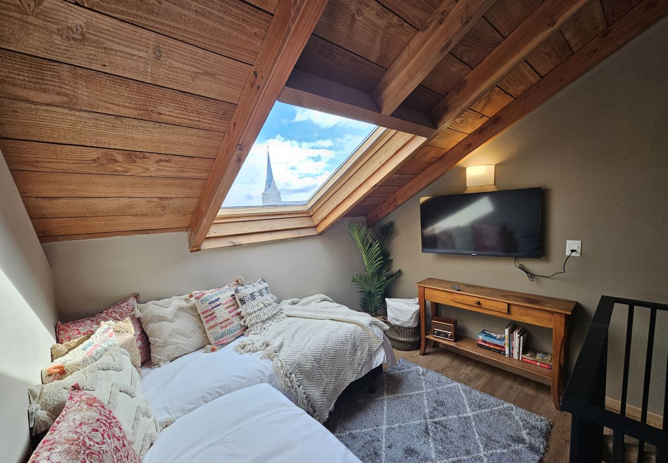 Apartamento en San Carlos de Bariloche - MONTAÑA departamento con vista al lago