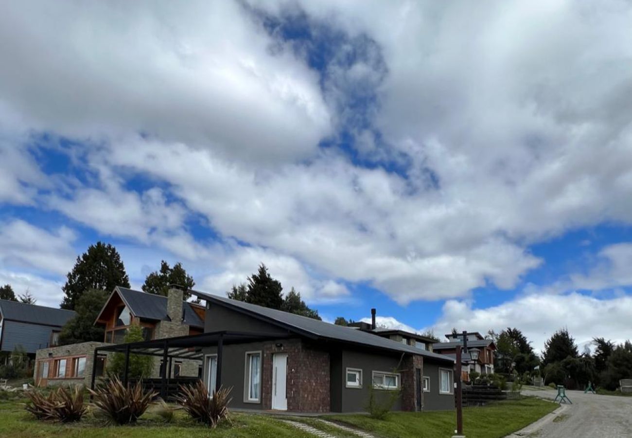 Casa en San Carlos de Bariloche - Inspire Home - TARIFA EN DOLARES