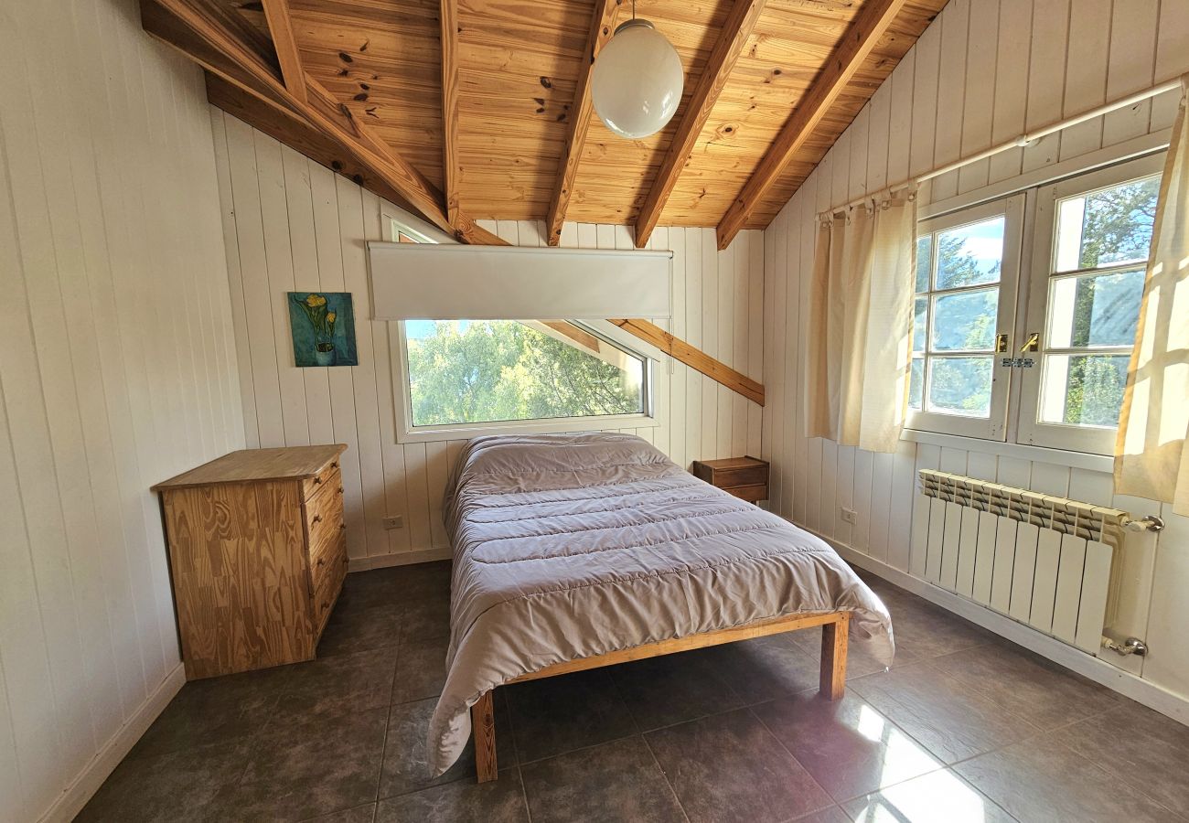 Casa en San Carlos de Bariloche - CASA ESTILO LOFT a pasos del Lago Nahuel Huapi