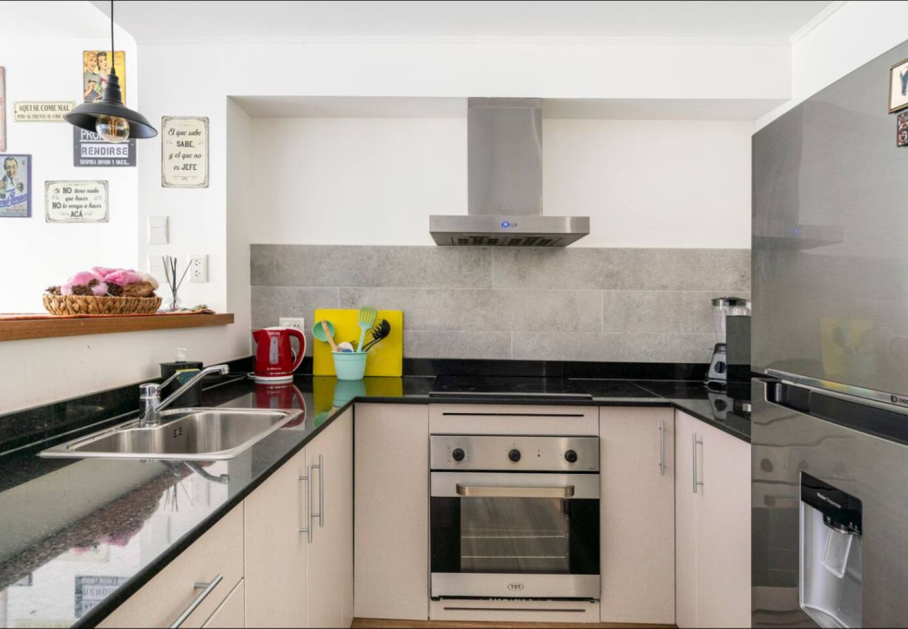 Apartamento en San Carlos de Bariloche - Apart Barrancas  con pileta y  estacionamiento