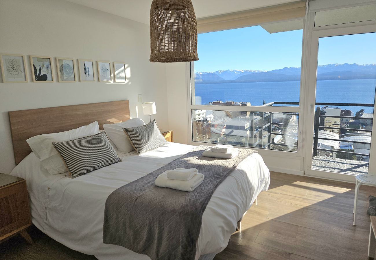 Apartamento en San Carlos de Bariloche - Veo Veo Bariloche con vista al lago Nahuel Huapi