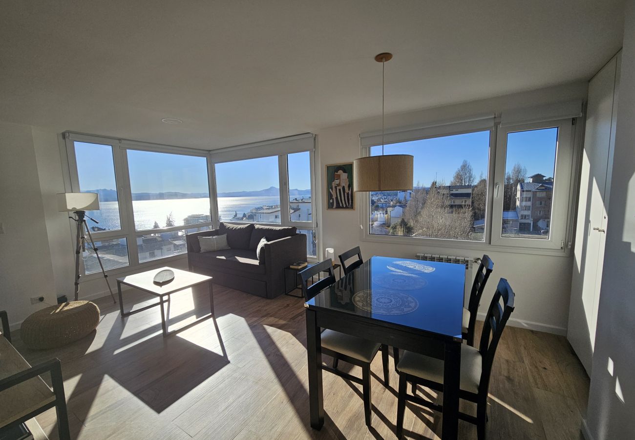 Apartamento en San Carlos de Bariloche - Veo Veo Bariloche con vista al lago Nahuel Huapi