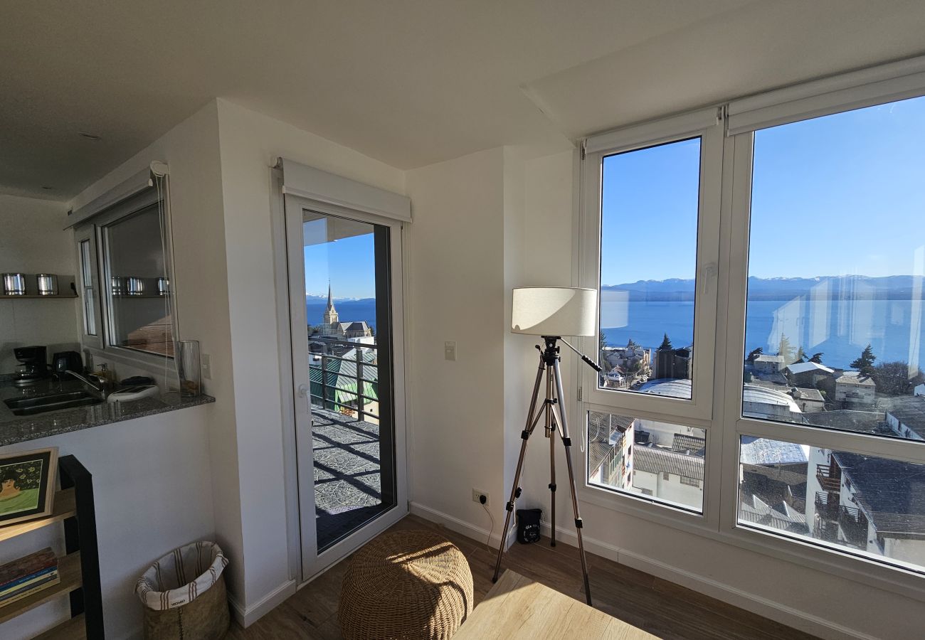 Apartamento en San Carlos de Bariloche - Veo Veo Bariloche con vista al lago Nahuel Huapi
