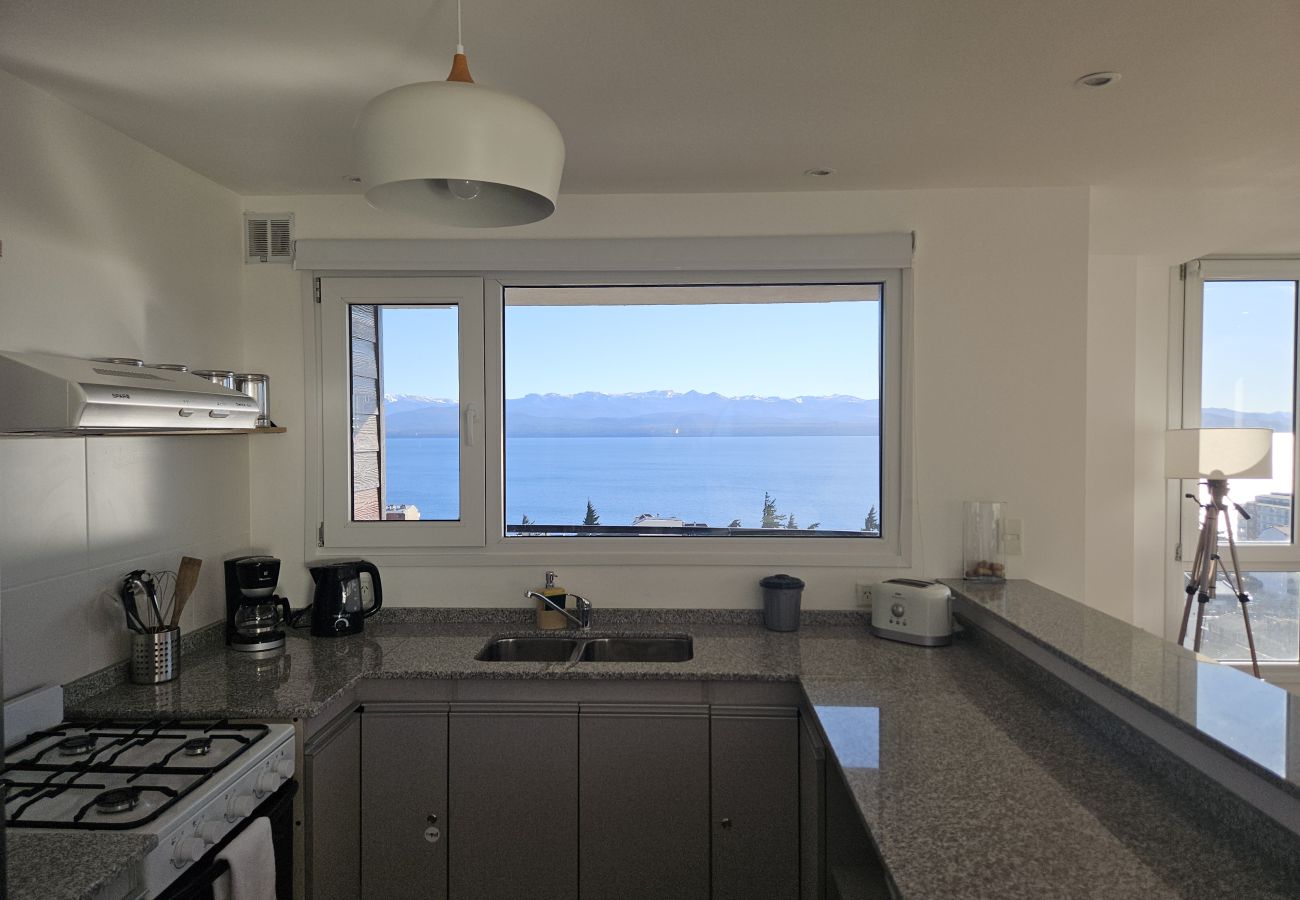 Apartamento en San Carlos de Bariloche - Veo Veo Bariloche con vista al lago Nahuel Huapi