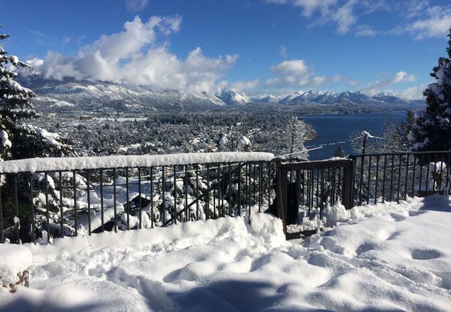 Casa en San Carlos de Bariloche - casa para 7 personas con increible vista l lago