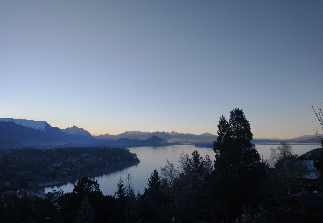 Casa en San Carlos de Bariloche - casa para 7 personas con increible vista l lago