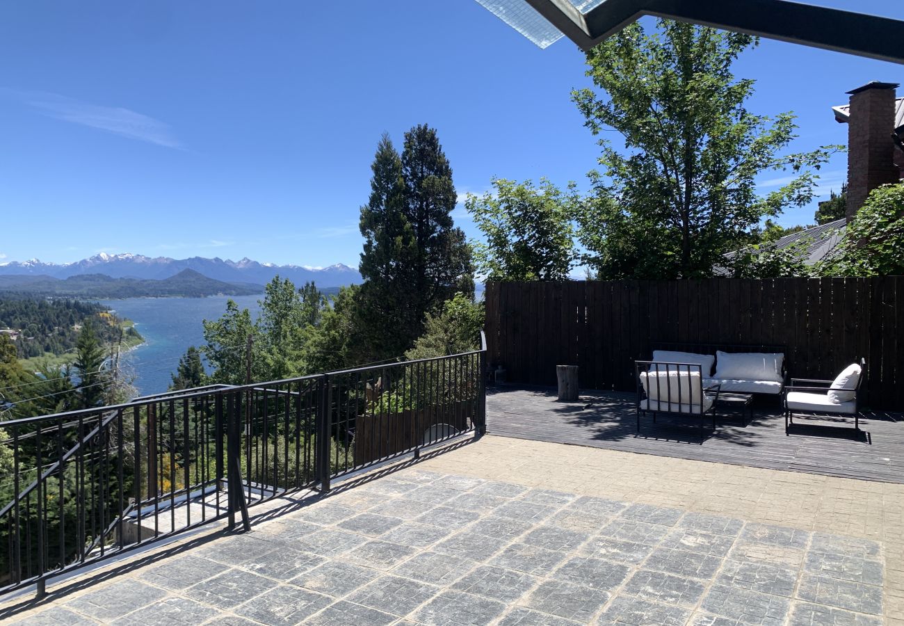 Casa en San Carlos de Bariloche - casa para 7 personas con increible vista l lago