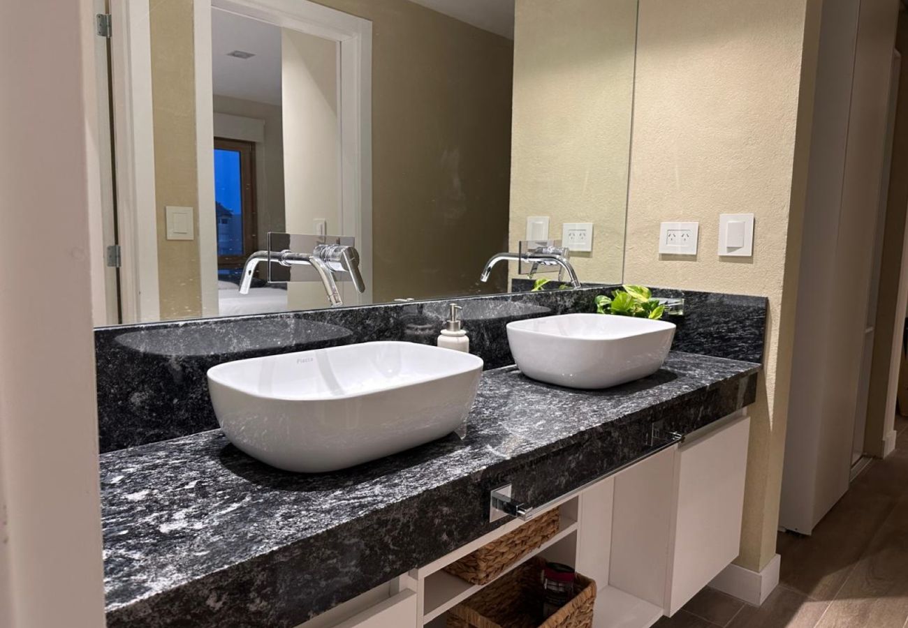 Apartamento en San Carlos de Bariloche - Centrico Moderno y funcional