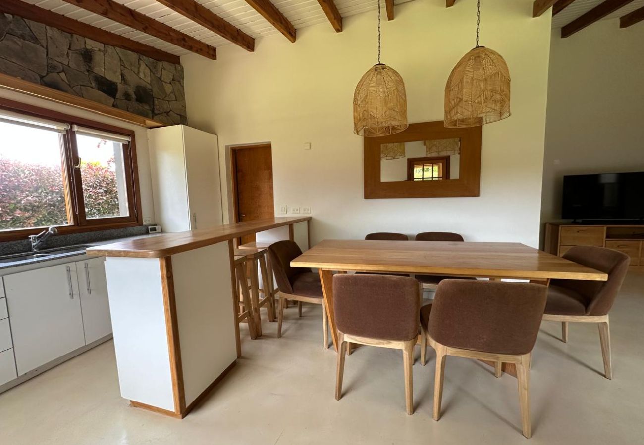 Casa en San Carlos de Bariloche - Casa en Barrio Pinar de Festa con parrilla