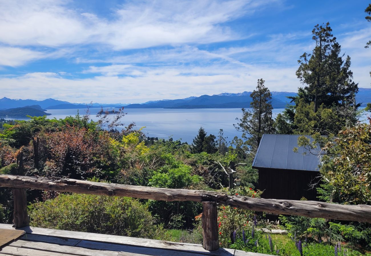 Casa en San Carlos de Bariloche - Postales al lago en Bariloche