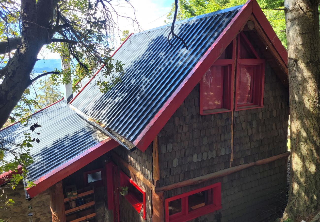 Casa en San Carlos de Bariloche - Postales al lago en Bariloche