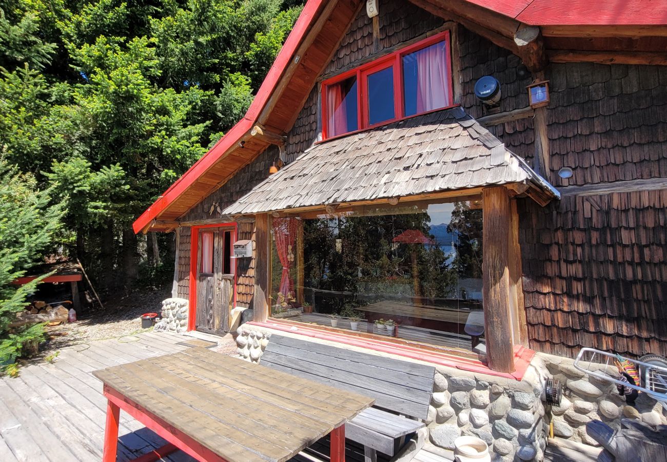 Casa en San Carlos de Bariloche - Postales al lago en Bariloche