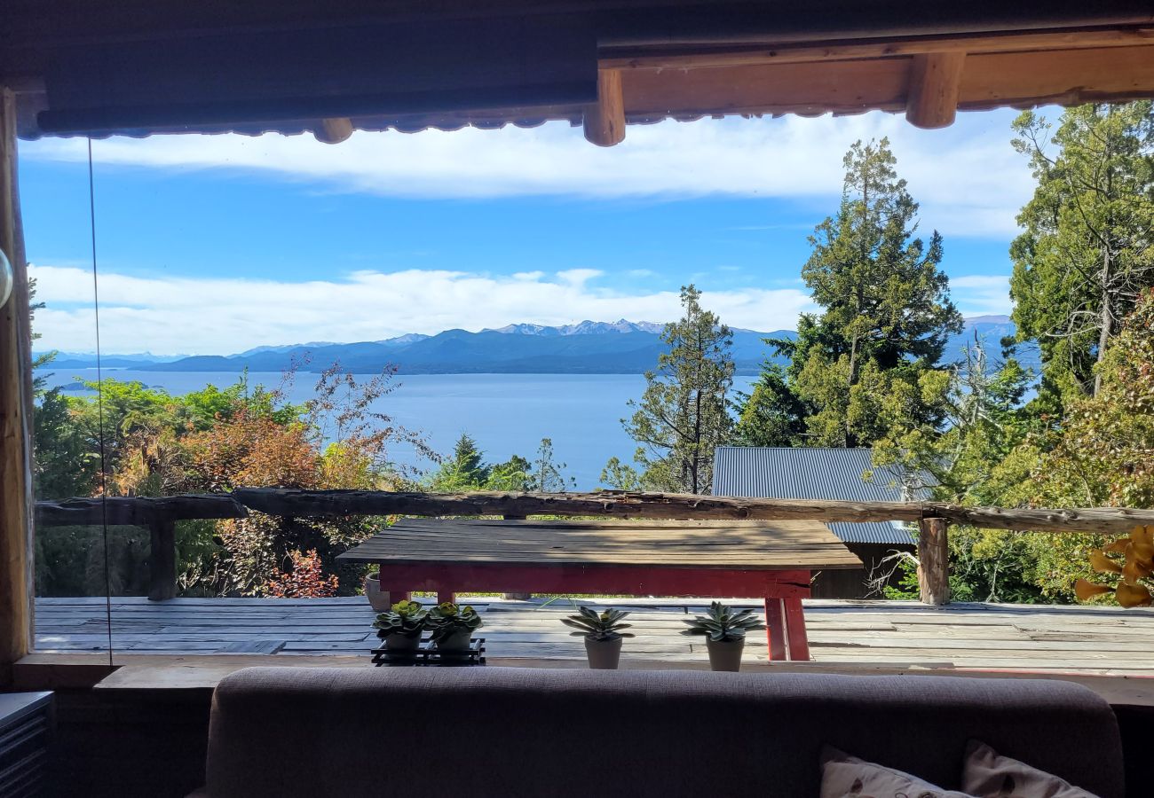 Casa en San Carlos de Bariloche - Postales al lago en Bariloche