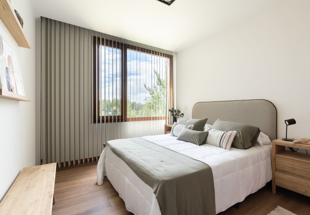 Apartamento en San Carlos de Bariloche - Refugio en Melipal, Jardín, Parrilla y Pileta