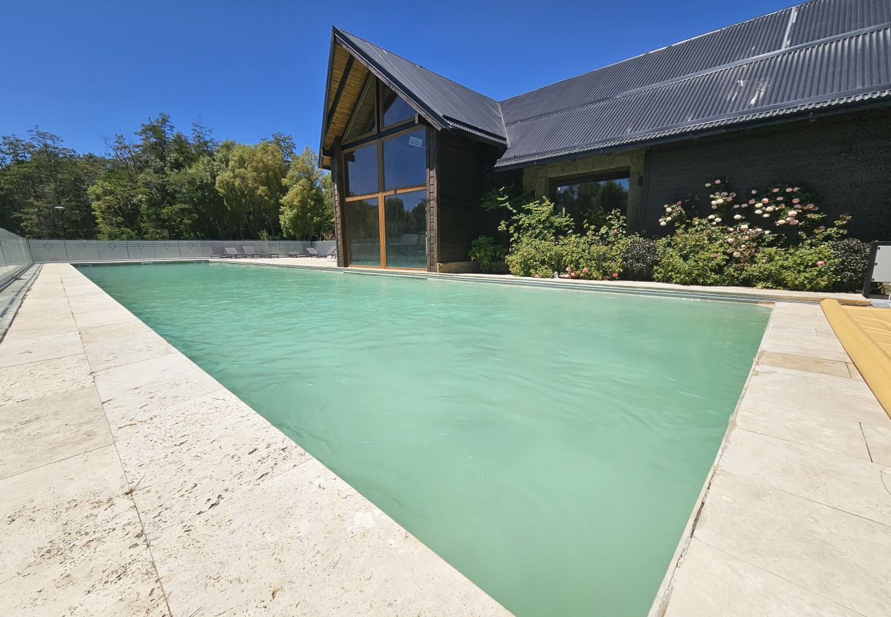 Apartamento en San Carlos de Bariloche - Refugio en Melipal, Jardín, Parrilla y Pileta