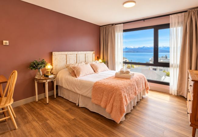 Apartamento en San Carlos de Bariloche - Malva Suites con vista al lago y estacionamiento